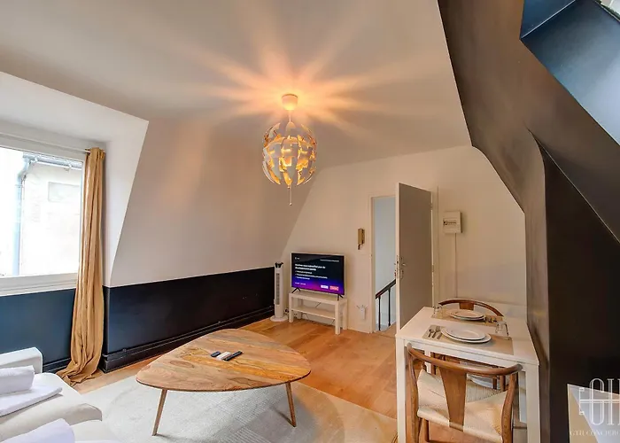 Le Picasso Apartman Tours